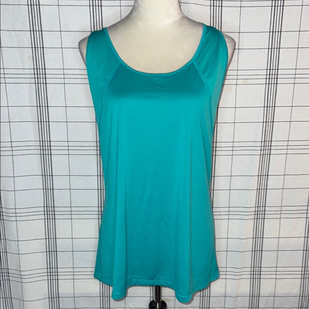 Sleeveless go dry active Top